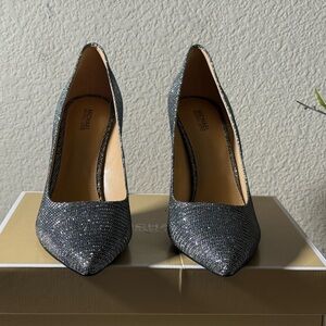 Michael Kors Claire Pumps